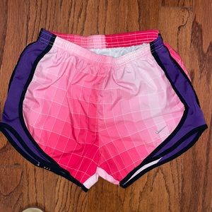 Women’s Nike Tempo Dri-fit shorts